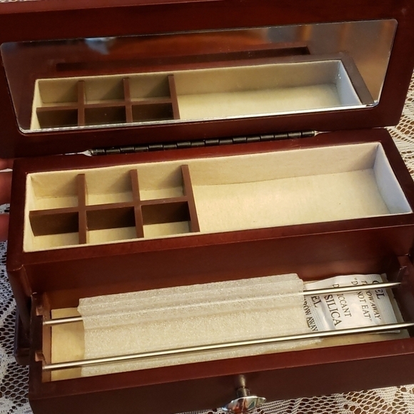 STORYVINES Wood Jewelry Box NWOT - Picture 3 of 11